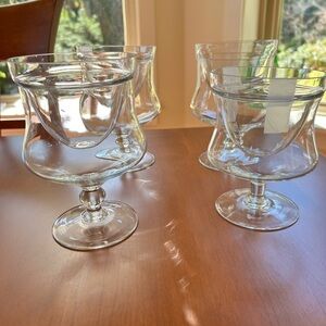 Elegant Clear Glass Goblets Set of 4